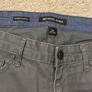 Michael Kors tailored classic fit pants. 30x30